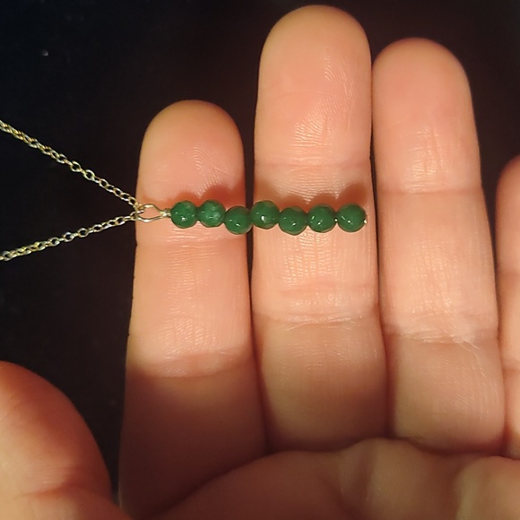 925 necklace 7 round jade beads, 7 1/2 inches long - Picture 2 of 3
